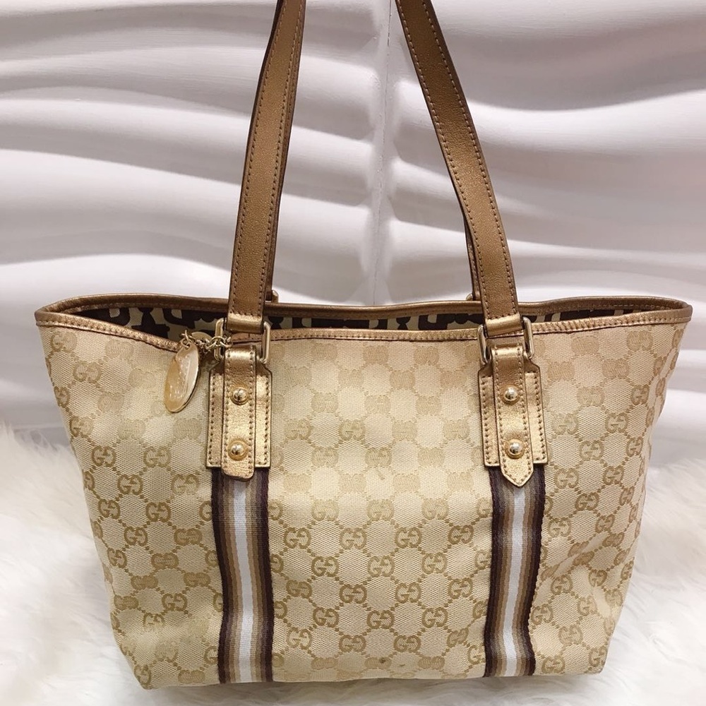 Host Pick 🎉🎉🎉Gucci small tote